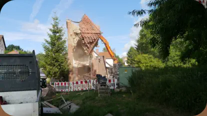 28. Juni 2016, der Abriss, dass Finale - nach  1er Stunde fällt das Dach ...