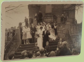 Hochzeit von Gerhard und Christa Ehrecke, geb. Lorchheim 1961 in der Dreileber Kirche (Familienfoto)